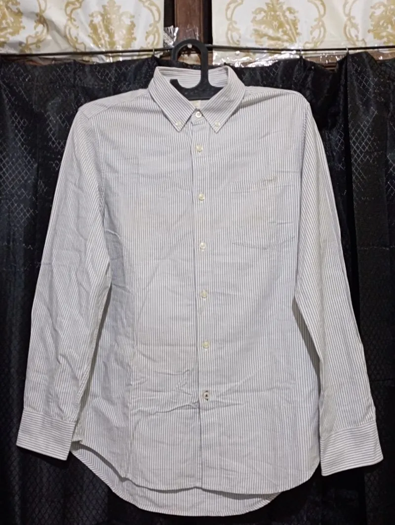 Kemeja salur GIORDANO  photo 1