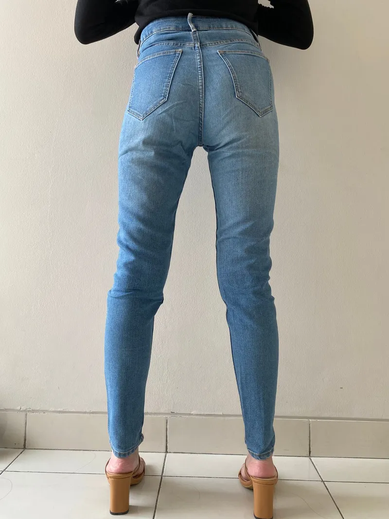 HM BLUE JEANS SIZE 27 165/68A Preloved