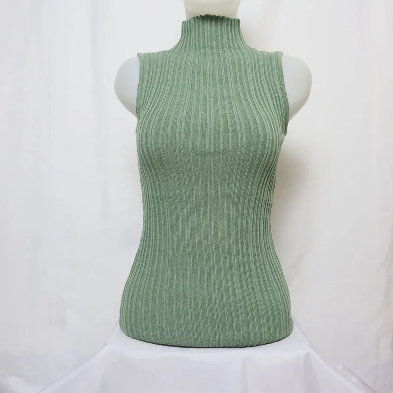 Minimalist Shirt Wanita green photo 1