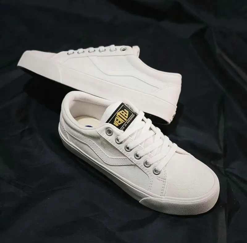 Casual Sneakers Wanita white photo 1