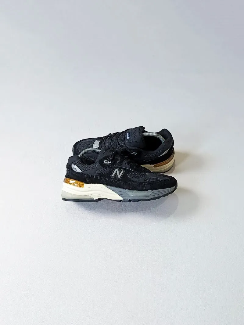 New Balance 992 Black Top photo 1