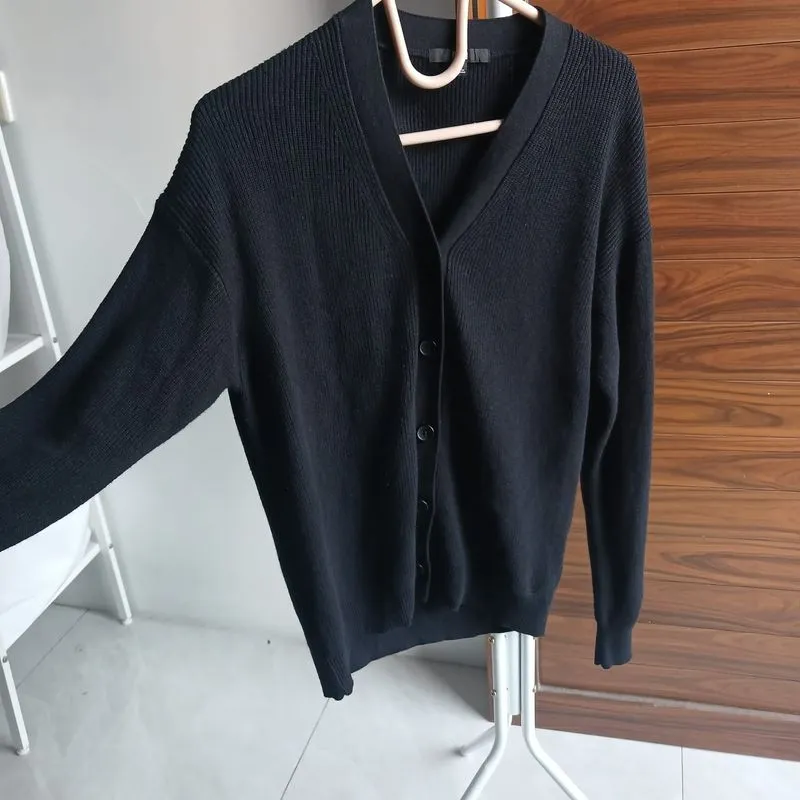 Cardigan Uniqlo V Neck / Uniqlo Knit Cardigan photo 1
