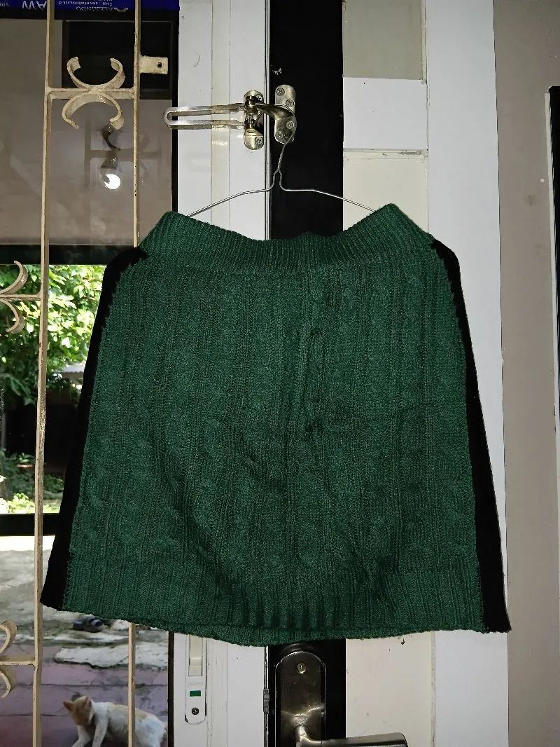 Mini Skirt Rajut photo 1