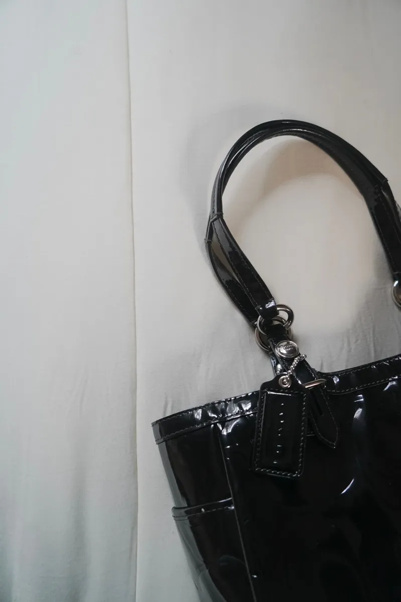 Coach Y2K Casual Shoulder bag Wanita black photo 1