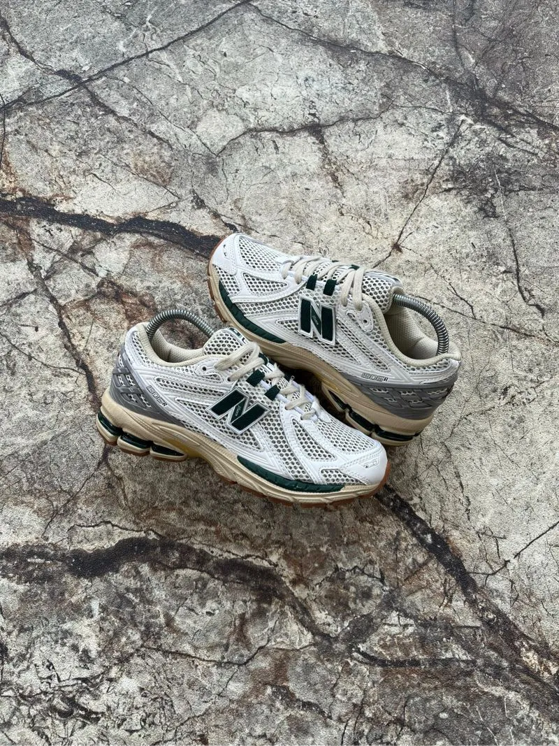 NEW BALANCE 1906R photo 1
