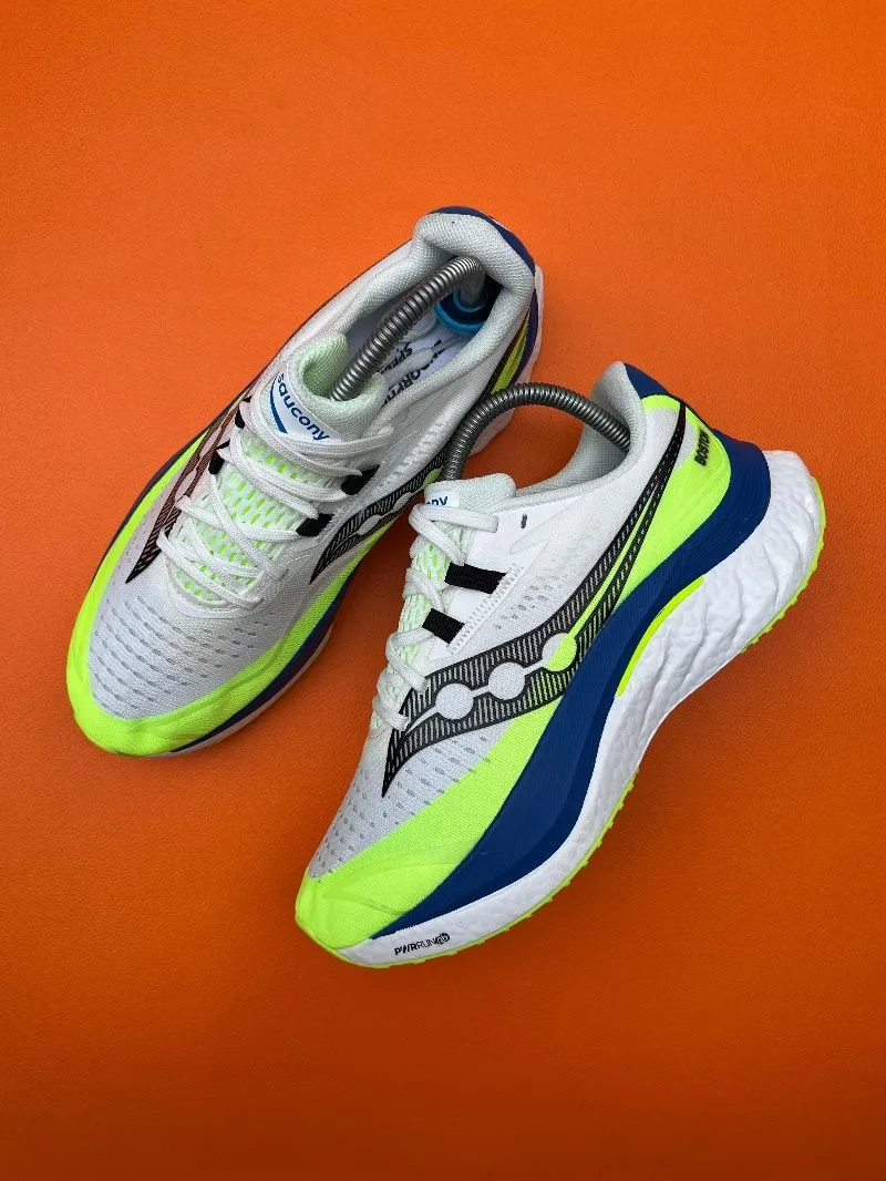 saucony
 photo 1