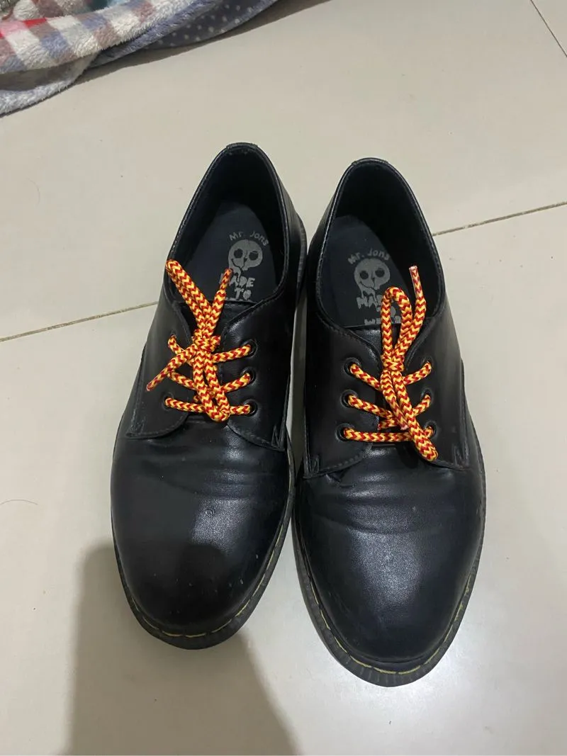 sepatu docmart photo 1