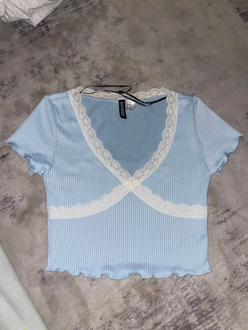 H&M Y2K Coquette Crop top Wanita blue photo 1