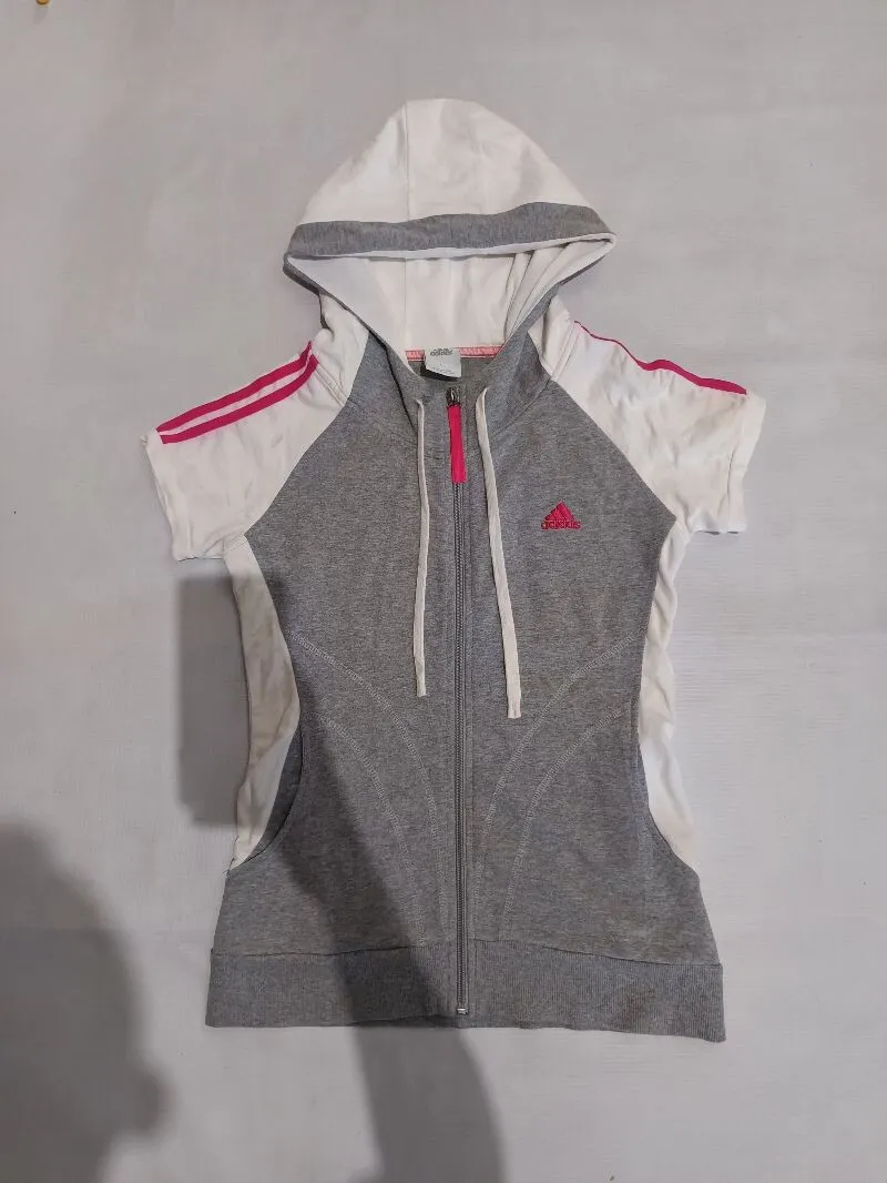 Adidas photo 1