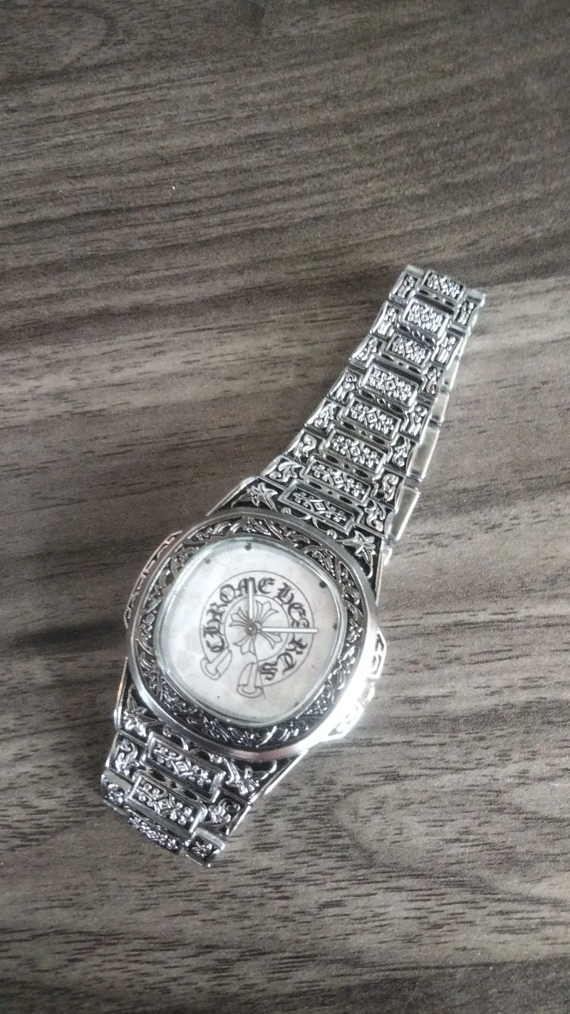 Watch chrome herts vintage's photo 1