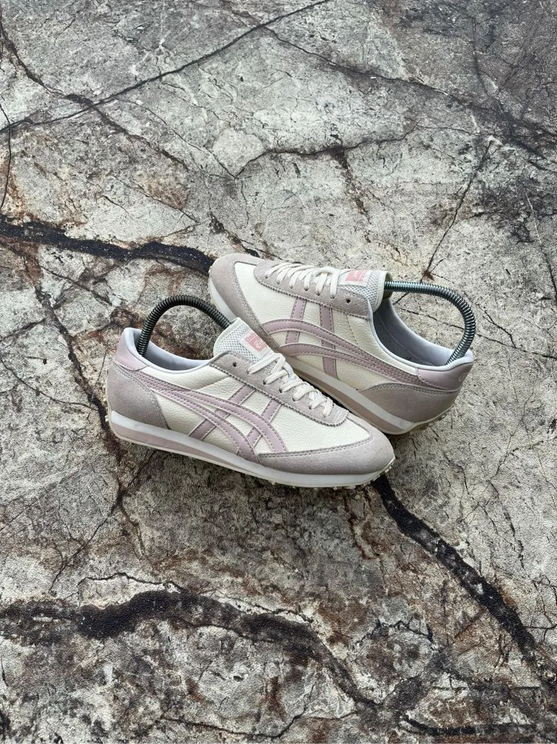 ONITSUKA TIGER CALIFORNIA photo 1