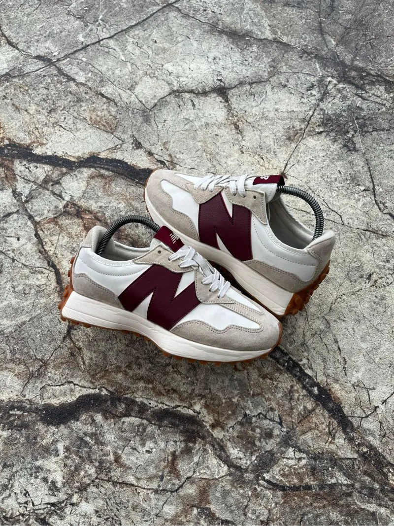 NEW BALANCE 327 photo 1