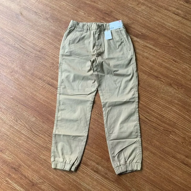 Uniqlo chinos joger photo 1