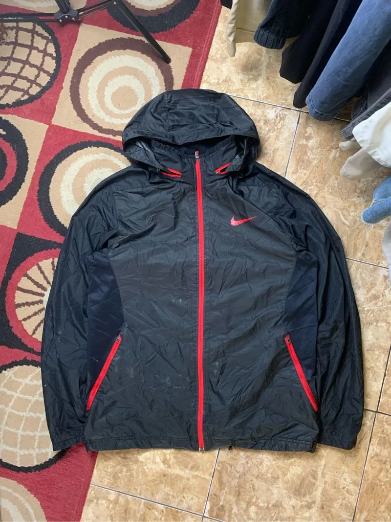 jaket windbreaker nike