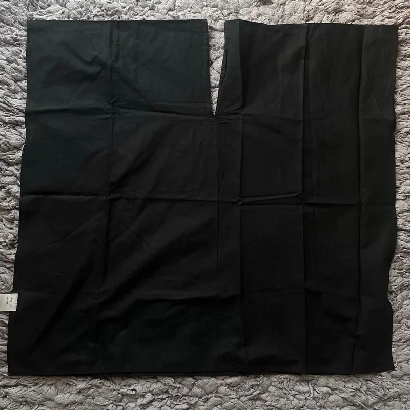 Shop at Velvet Minimalist Casual Shirt Wanita black photo 1