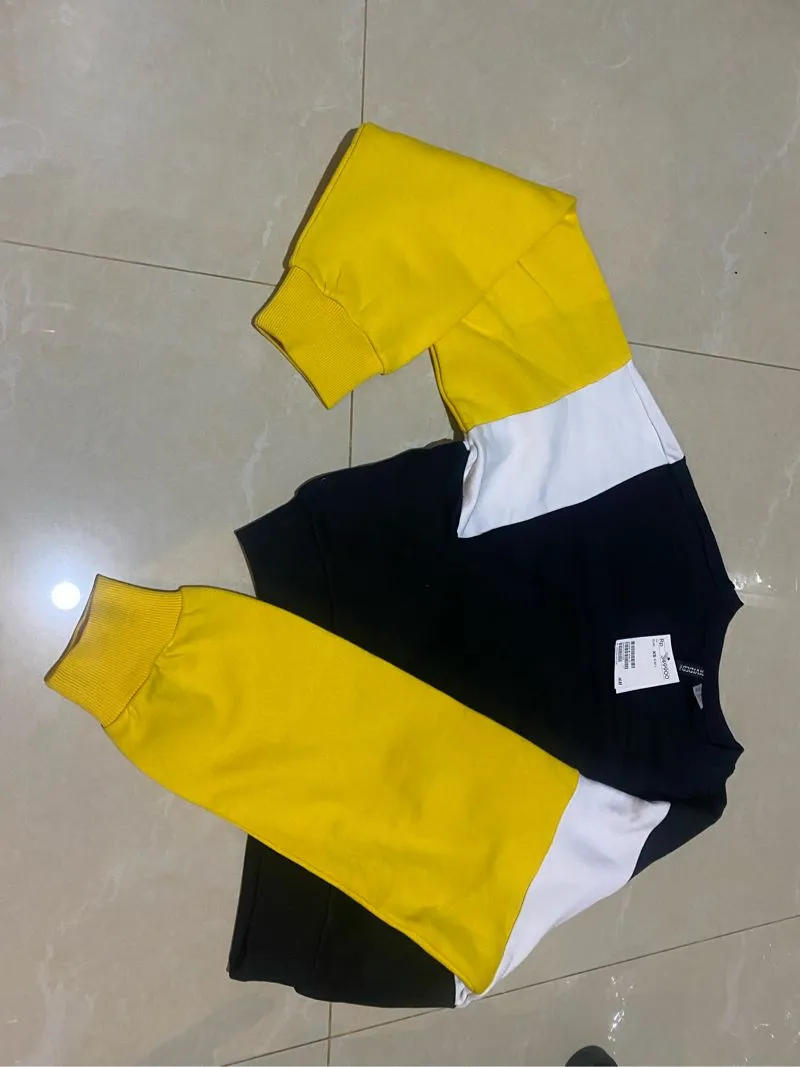 Sweaters adem photo 1