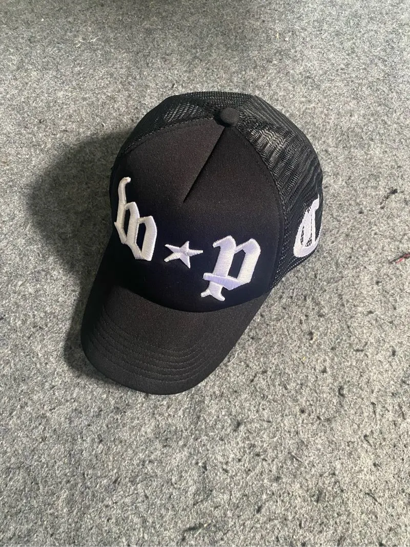 trucker hat photo 1