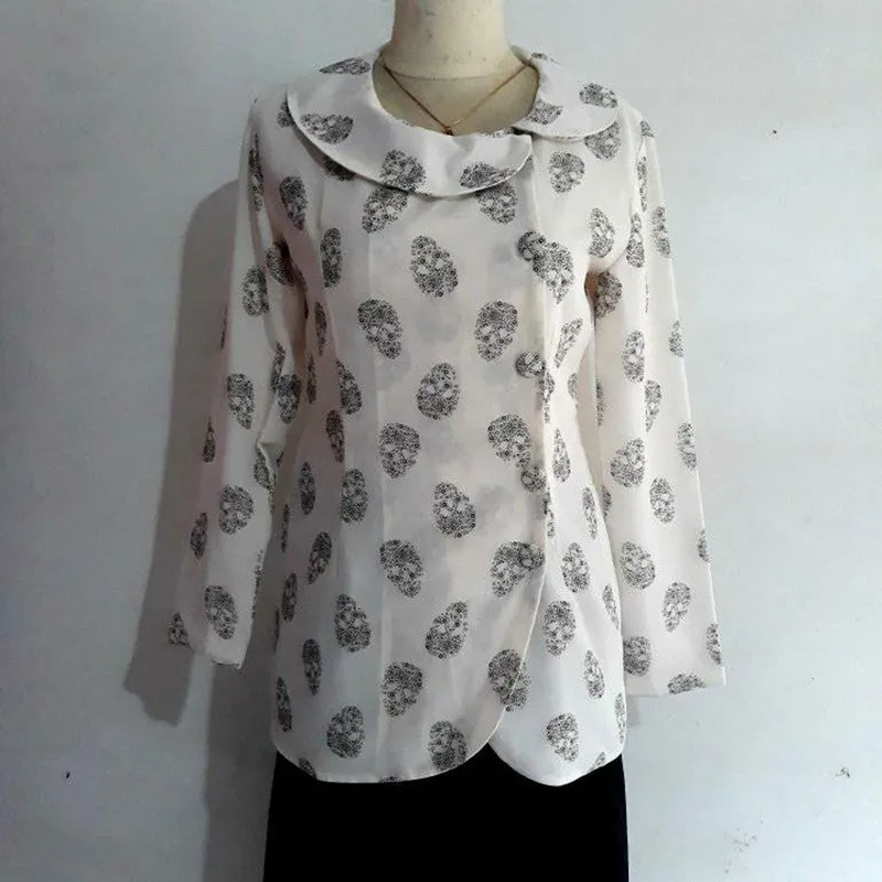 Vintage Y2K Shirt Wanita white black photo 1