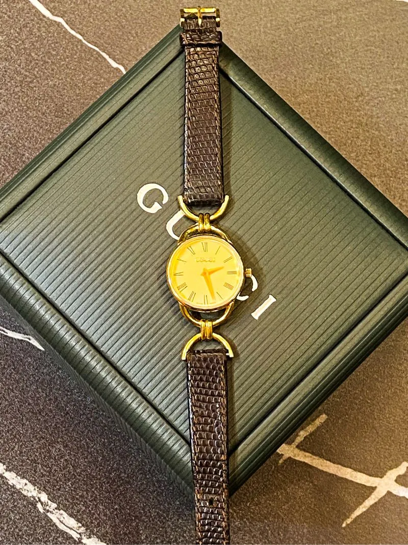 Jam Tangan GUCCI vintage 6000L Preloved
