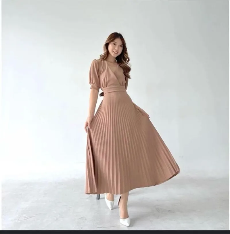 Dress plisket photo 1