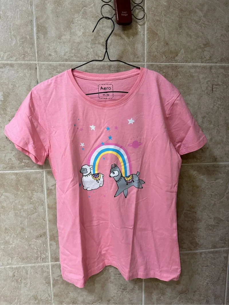 PINK TSHIRT LLAMA RAINBOW PRINT photo 1