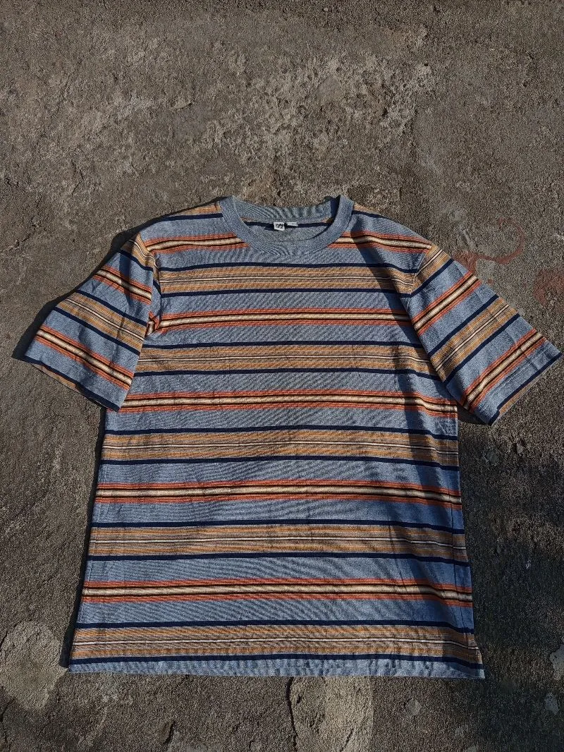 TSHERT UNIQLO U VINTAGE STRIPED. photo 1