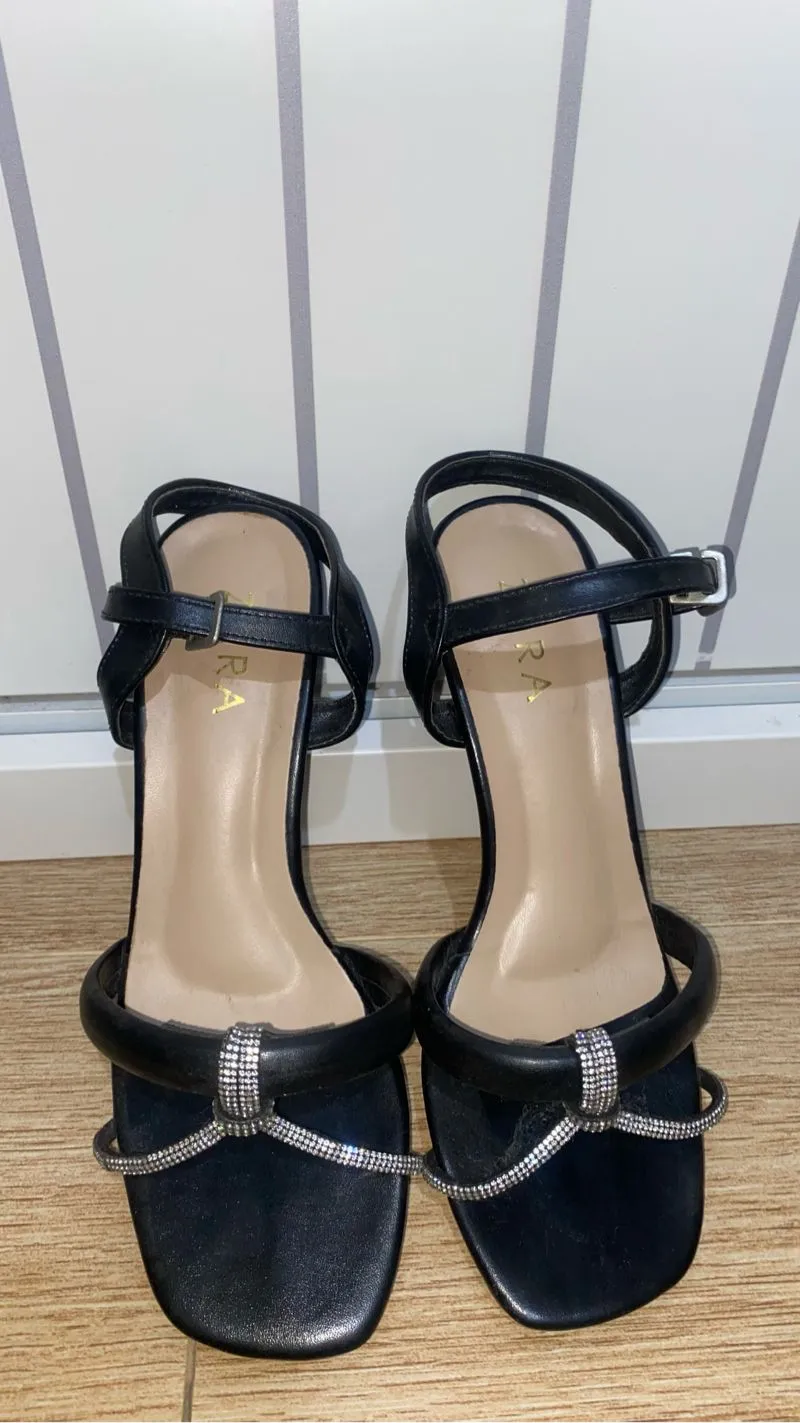 sepatu heels zara