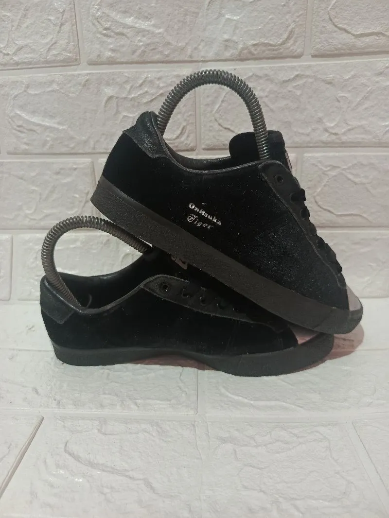 Onitsuka Tiger Lawnship black silver photo 1