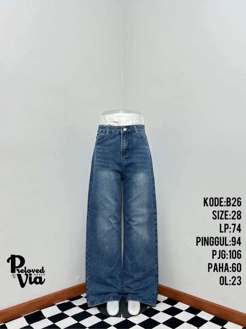 HW BAGGY WAHSED JEANS photo 1