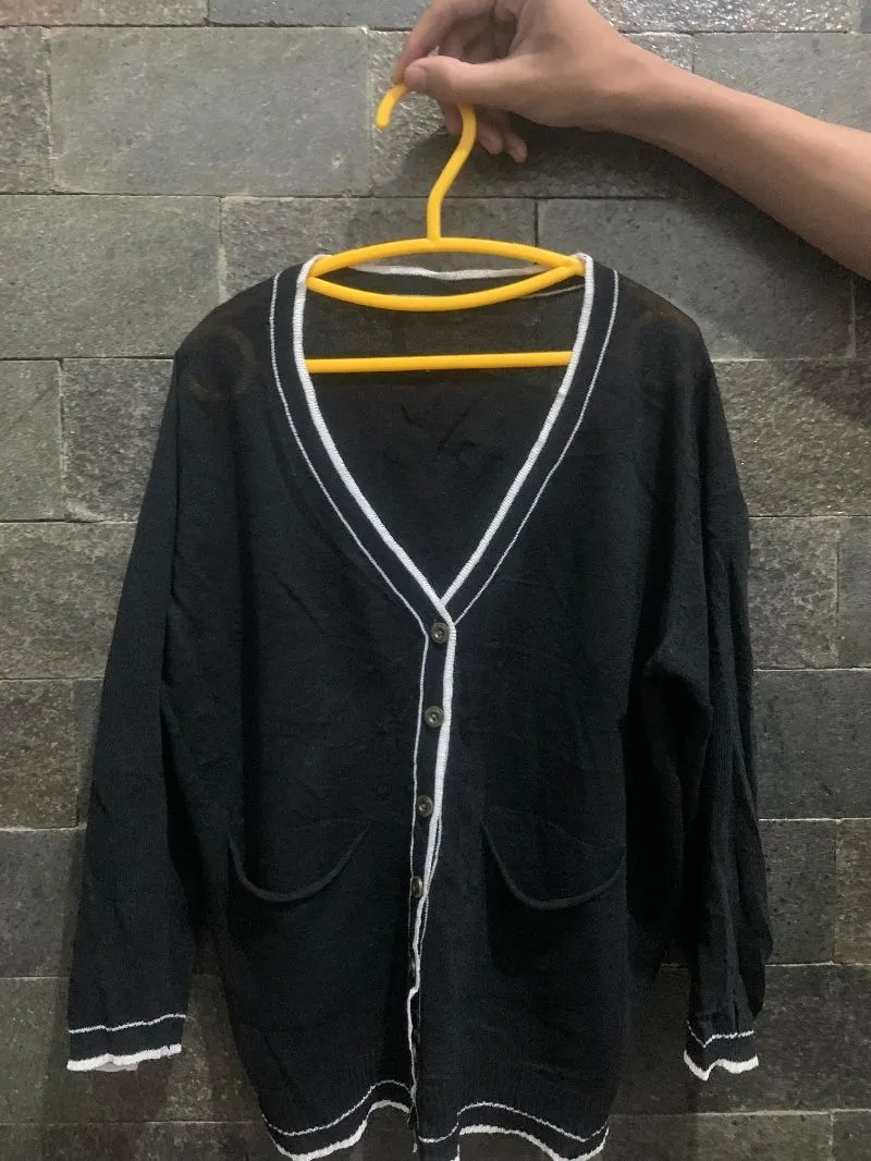 Cardigan photo 1
