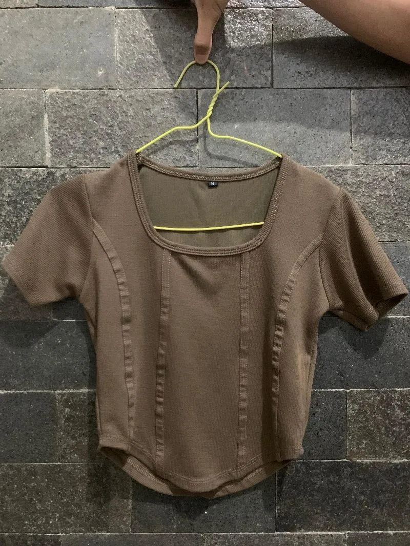 croptop photo 1