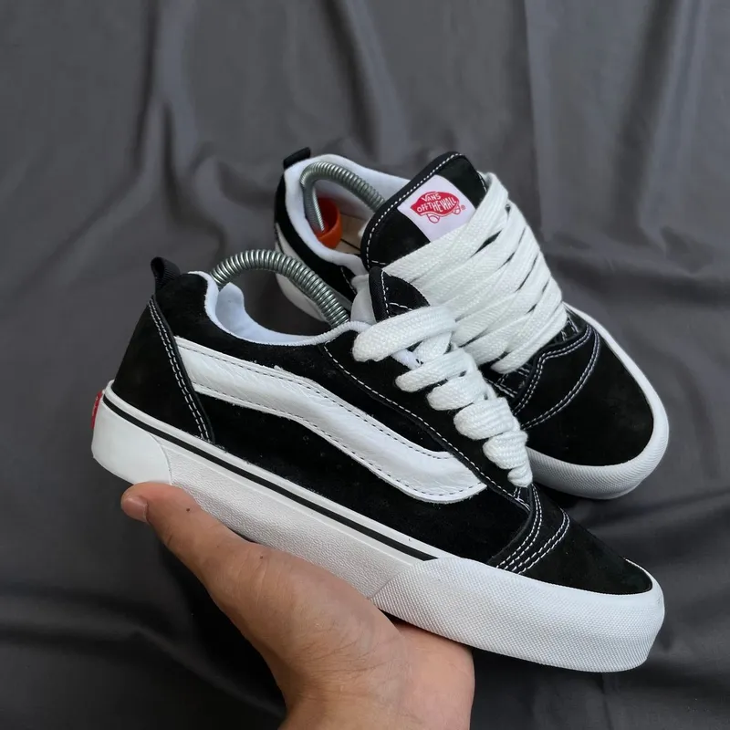 VANS Indie Casual Sneakers Wanita white black photo 1