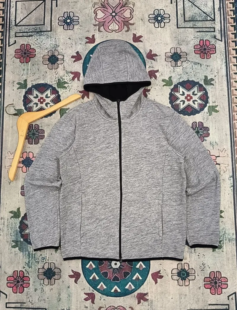 UNIQLO TECH FLECEE photo 1