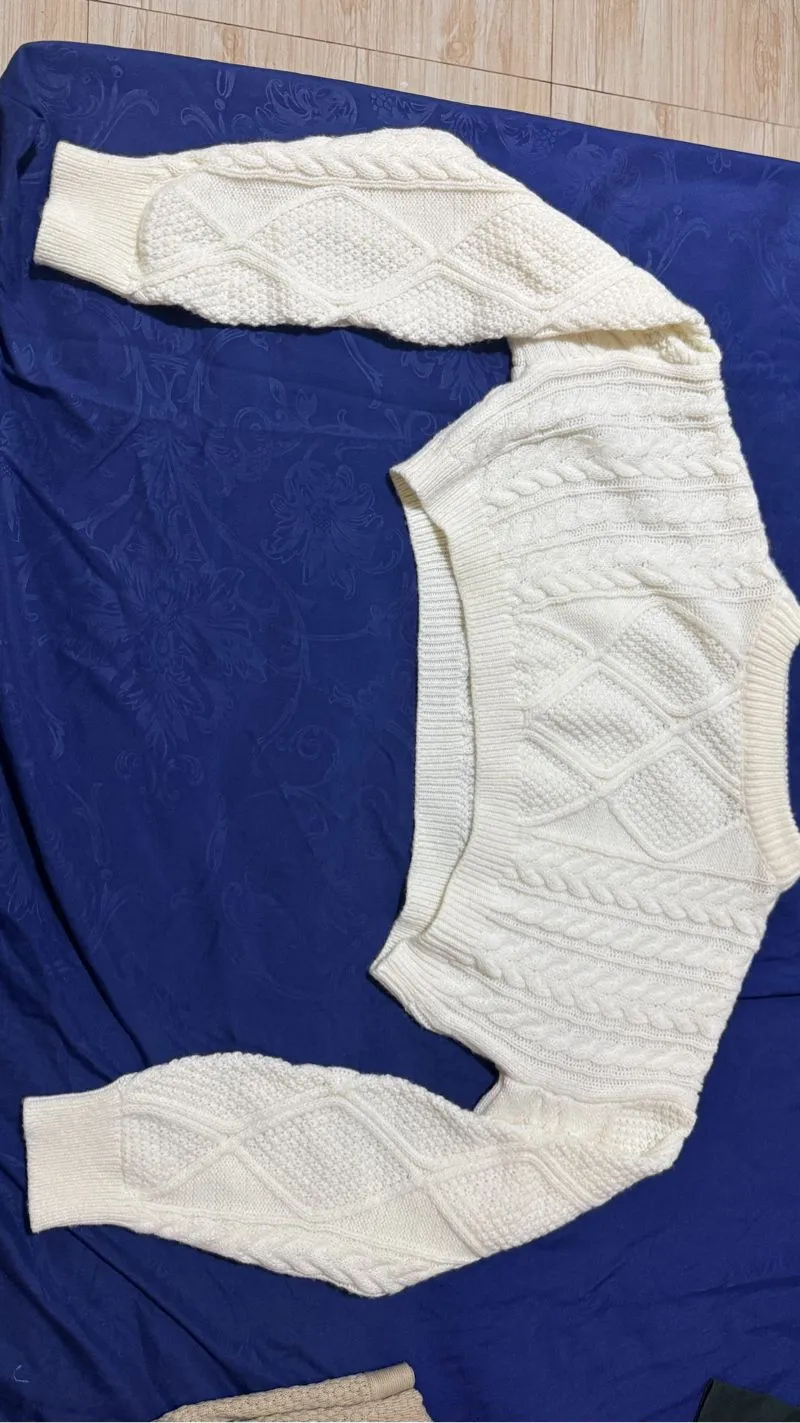 KNIT Crop Top Cardigan photo 1