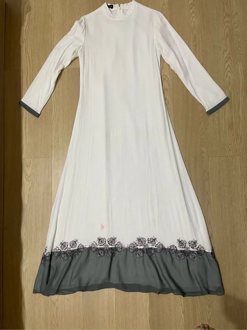 Dress putih panjang photo 1