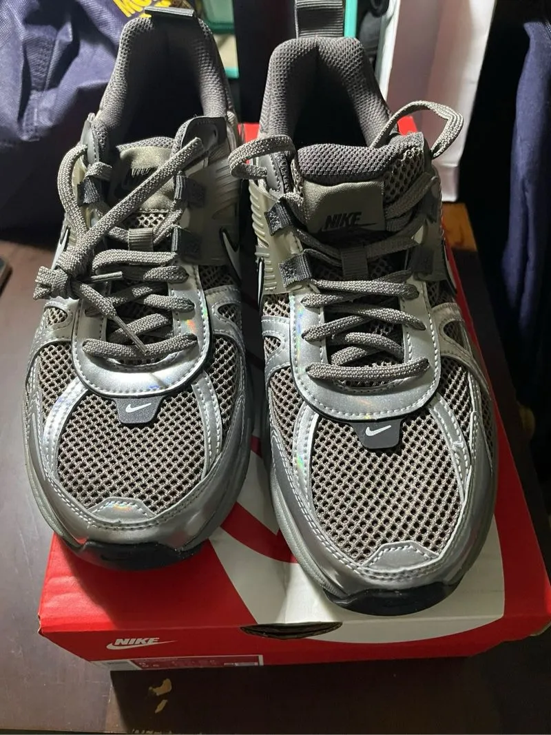 Nike V2K Cave Stone New photo 1