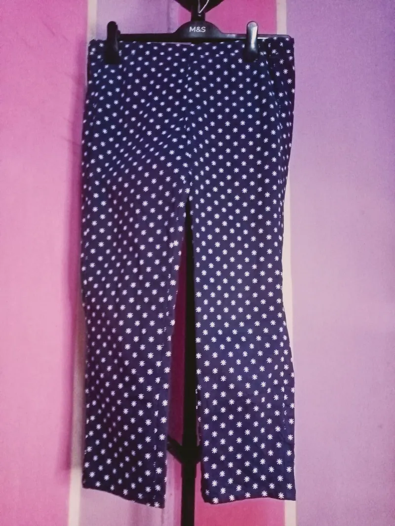 Uniqlo Casual Casual trouser Wanita navy photo 1