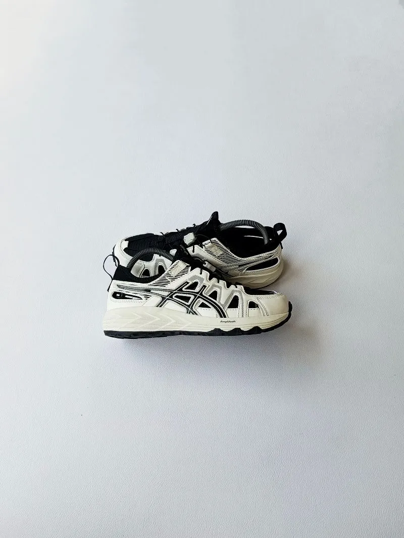 Asics Gel Sonoma SE Black White Outdoor photo 1