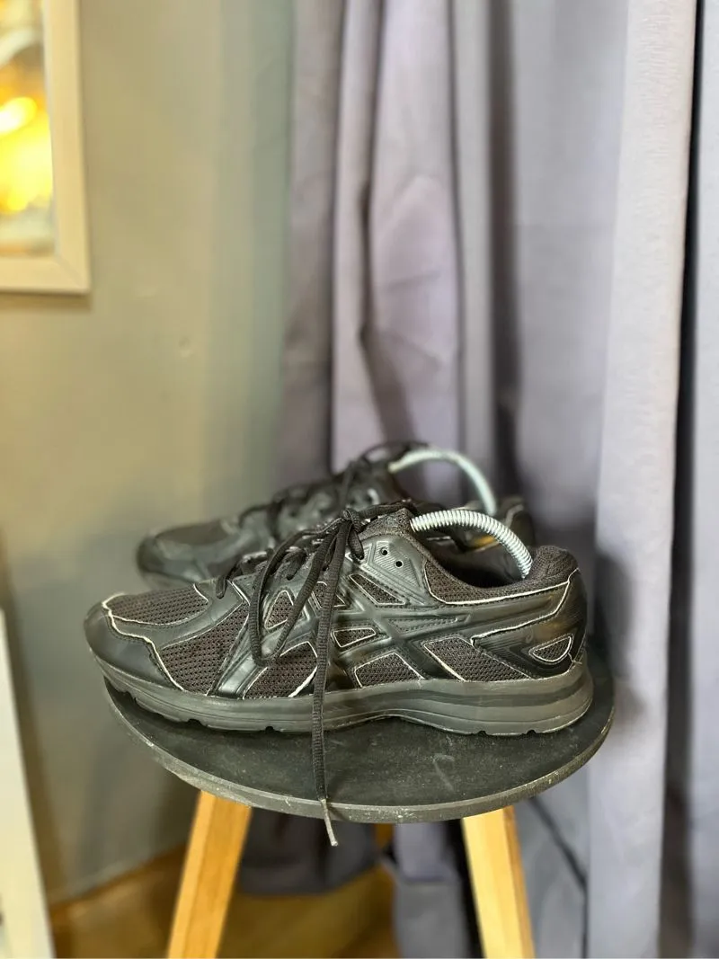 Asics Jog 100T photo 1