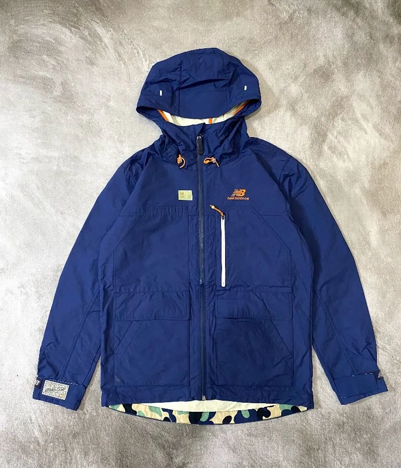 New Balance Sportswear Cosplay Windbreaker Pria navy photo 1