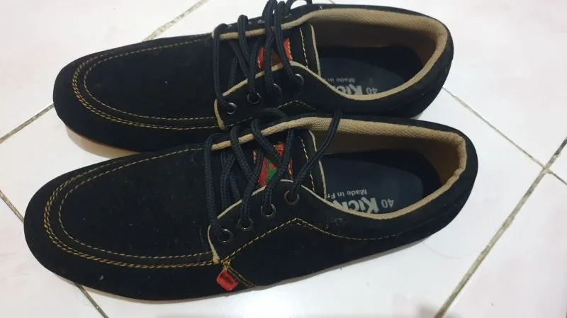 Sepatu pria kickers photo 1