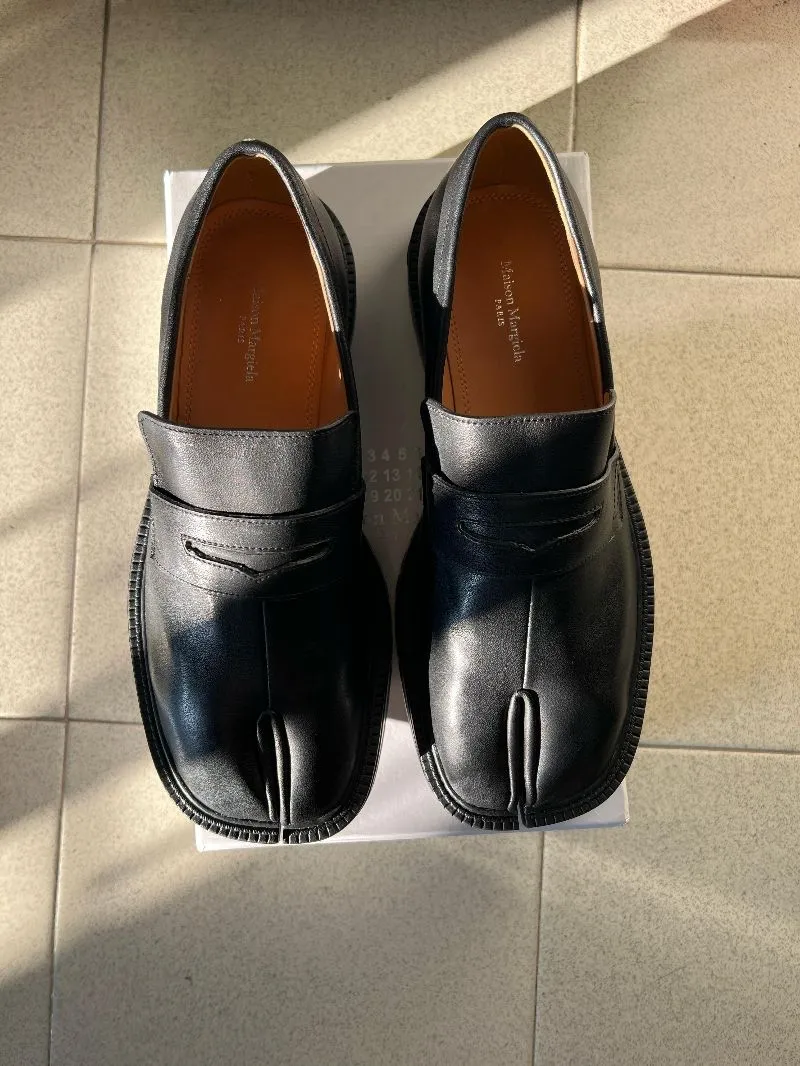 Maison margiela tabi. Not acne studio loewe haruta photo 1