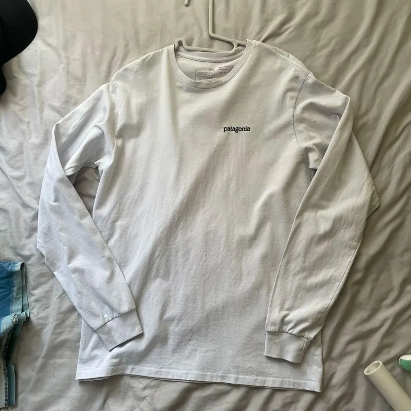 Patagonia long sleve photo 1