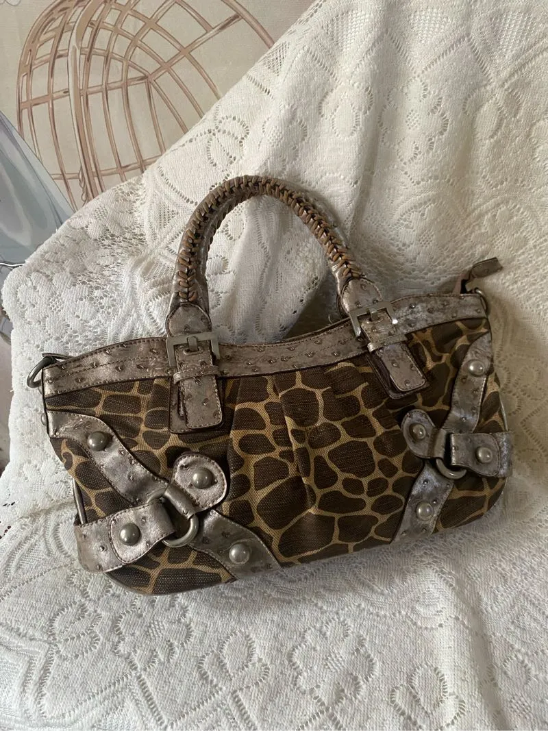 Guess Shoulder Bag photo 1