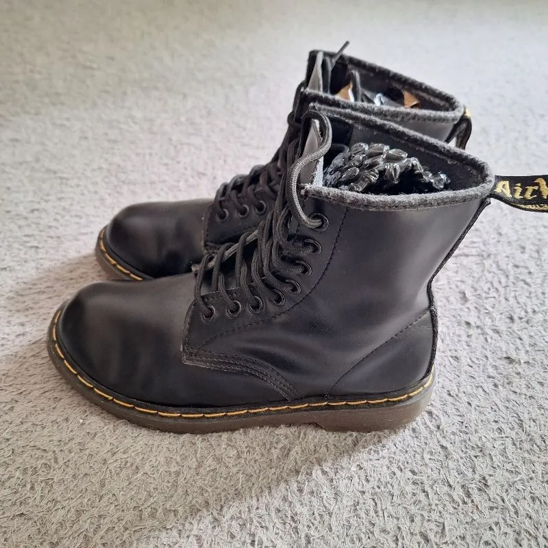 Sepatu Dr Martens Horse Black photo 1