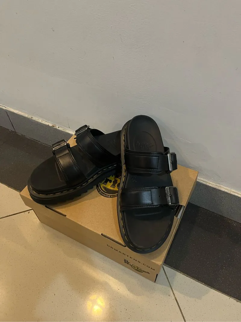 Dr. Martens Zebrilus Myles - Black Brando photo 1