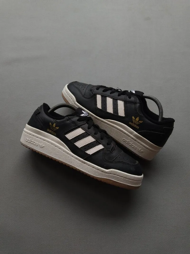 adidass photo 1