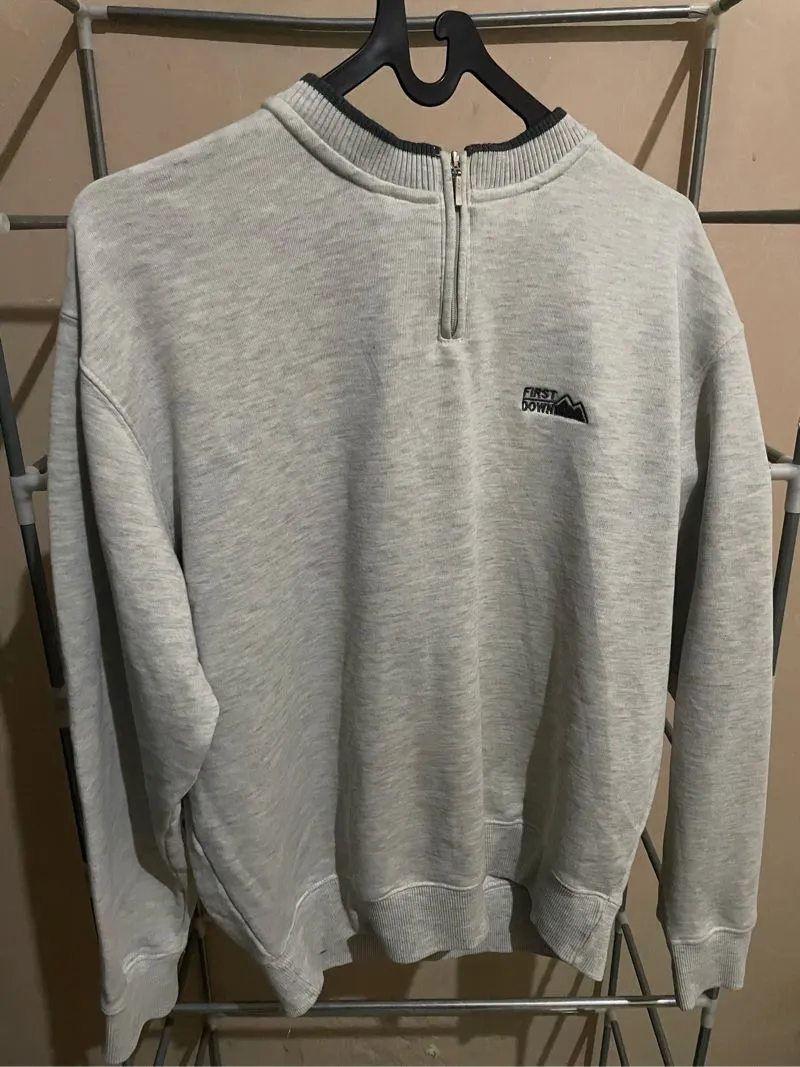 Crewneck Firstdown photo 1