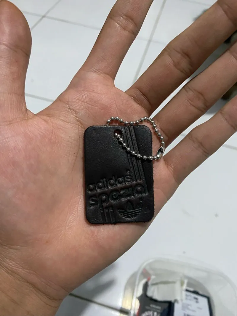 Keychain adidas spezial photo 1