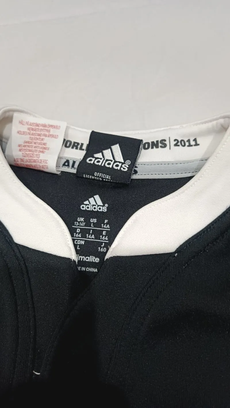 Adidas photo 1